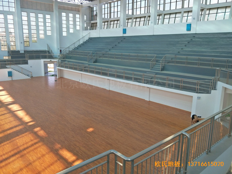 ���ϳ�Ϫ���WУ�@���^�\�ӵذ尲�b����4