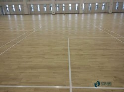 小學俄勒岡松舞臺場館地板施工隊